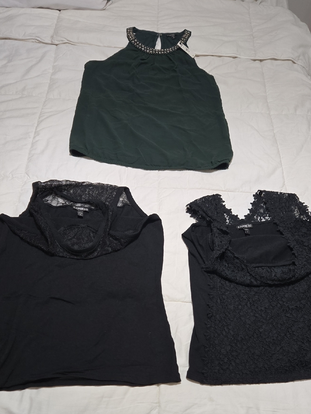 Express Top size small New And Pre-ownd